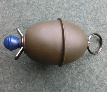 卵型手榴弾